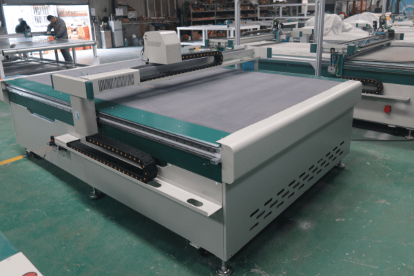 CNC Oscillating Knife Cutting Machine