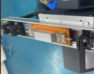Máquina de soldadura láser YAG tipo pluma para reparación de moldes