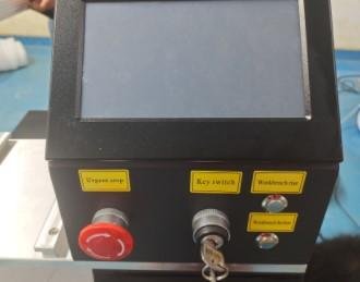 Máquina de soldadura láser YAG tipo pluma para reparación de moldes