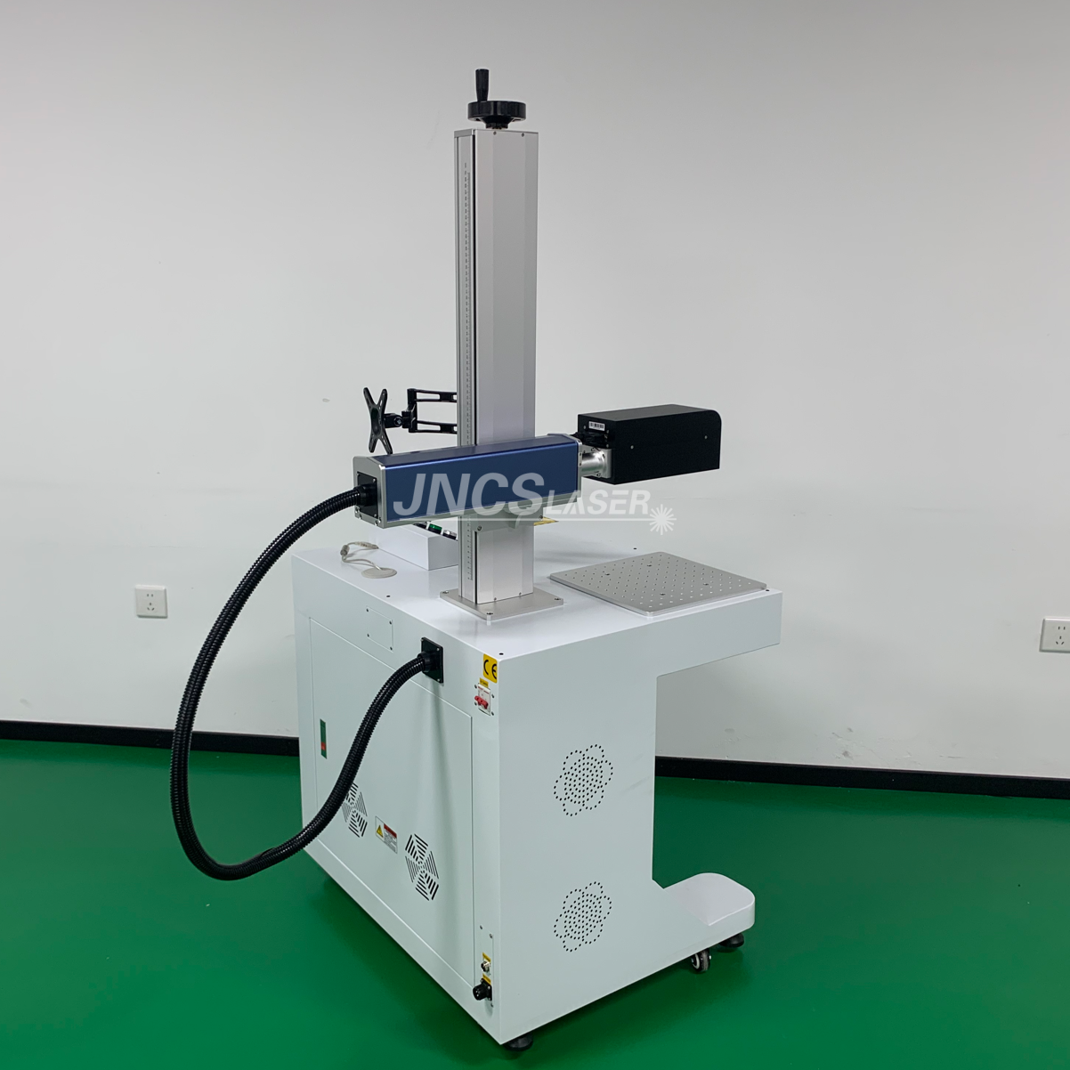 3D dynamic focusing fiber laser marking machine for curved surface marking and relief engraving
