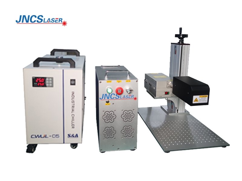 آلة الوسم بالليزر UV الصغيرة ثلاثية الأبعاد للتركيز الديناميكي لنقش كأس الزجاج