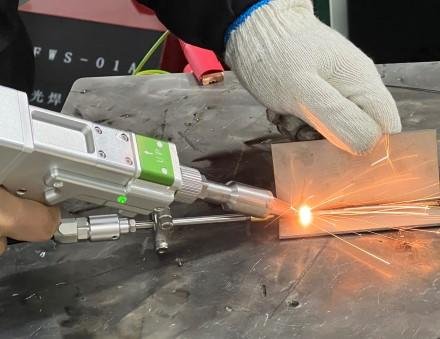 Hot Sale 3 in 1 Fiber Laser Welding Cleaning Cutting Machine
