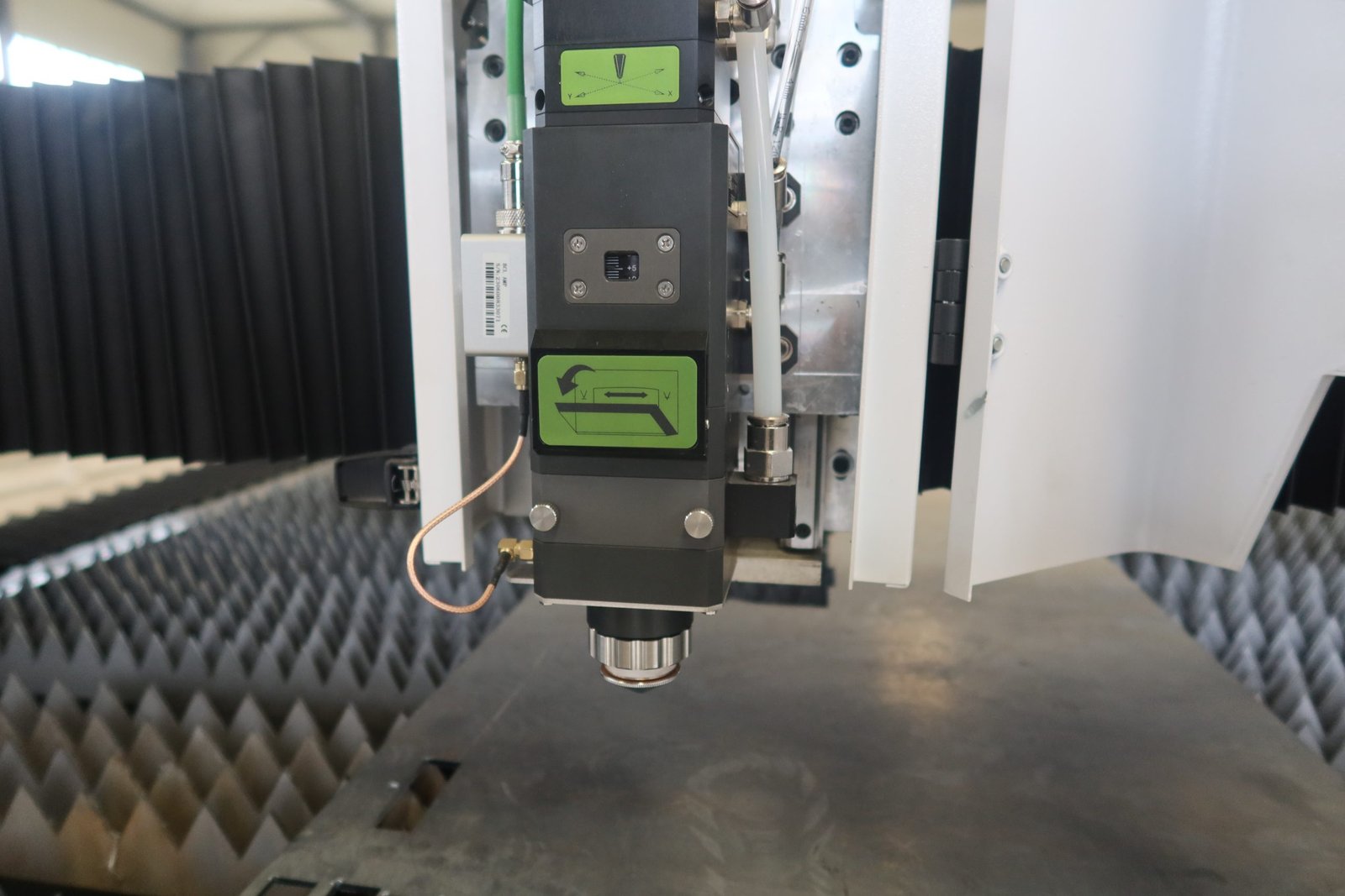 economic fiber laser cutting machine