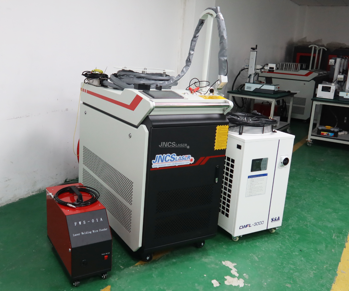 3KW Handheld Fiber Laser WeldingCleaning Cutting Machine