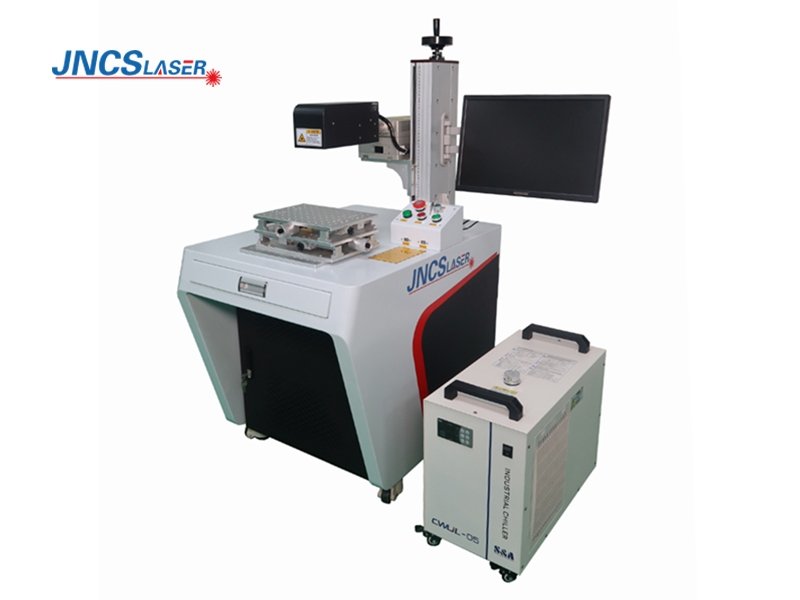 Marcadora láser UV de enfoque dinámico 3D para superficies curvas