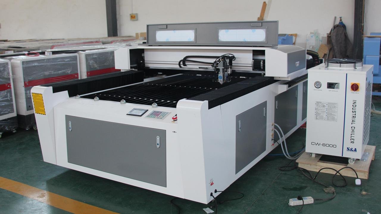 CS1325 CS1530 Metal and Nonmetal CO2 Laser Cutting Machine Steel Wood Acrylic Cutting