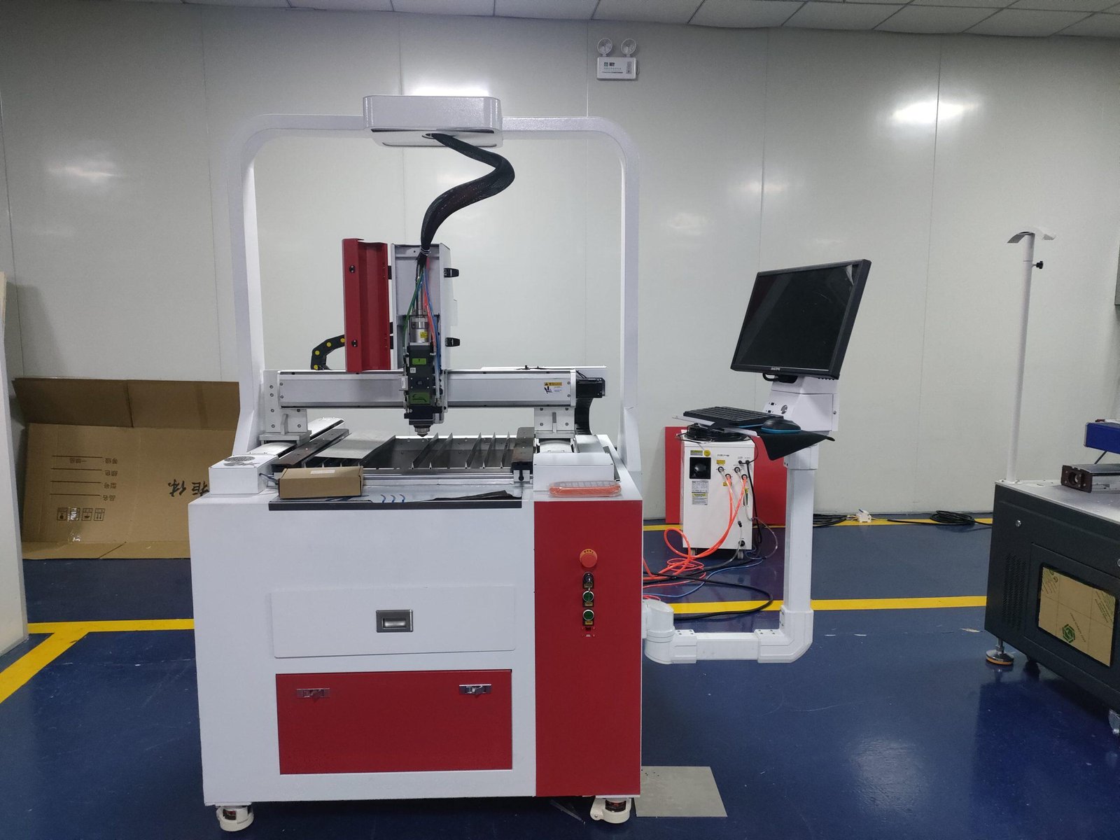 small fiber laser cutting machine