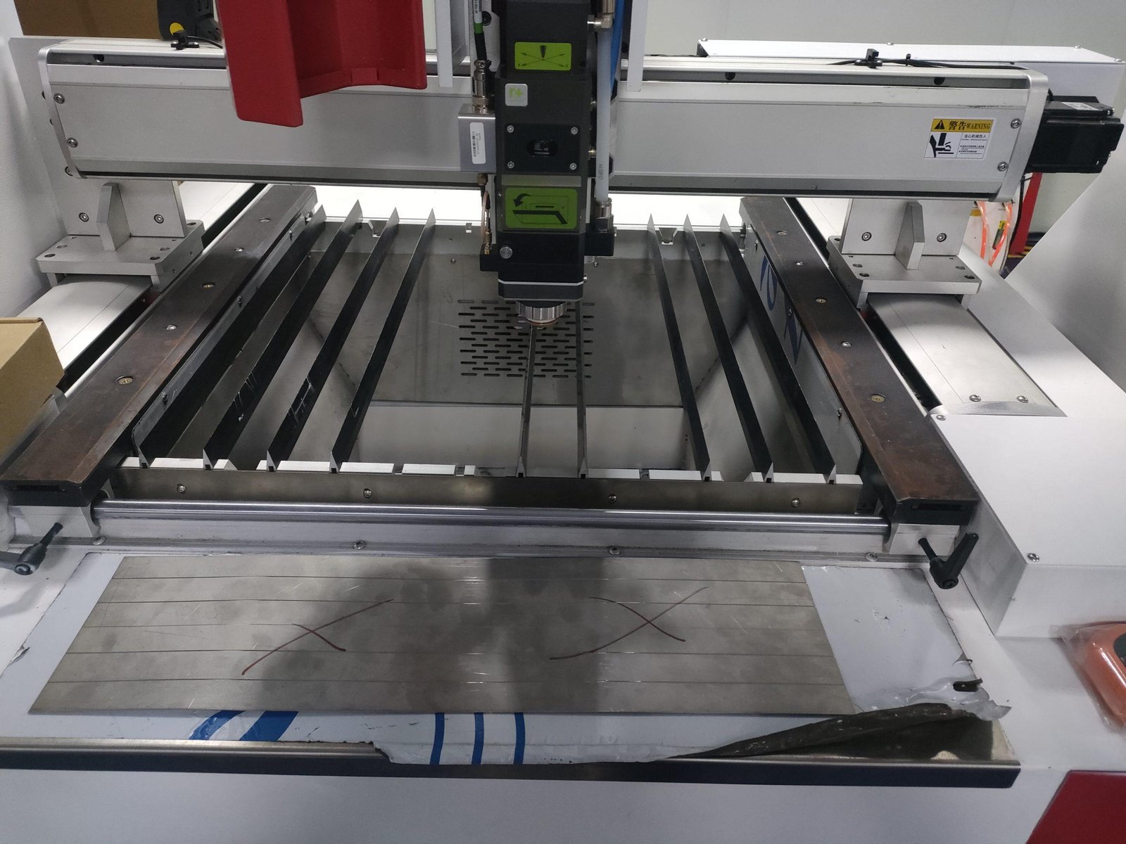 small fiber laser cutting machine