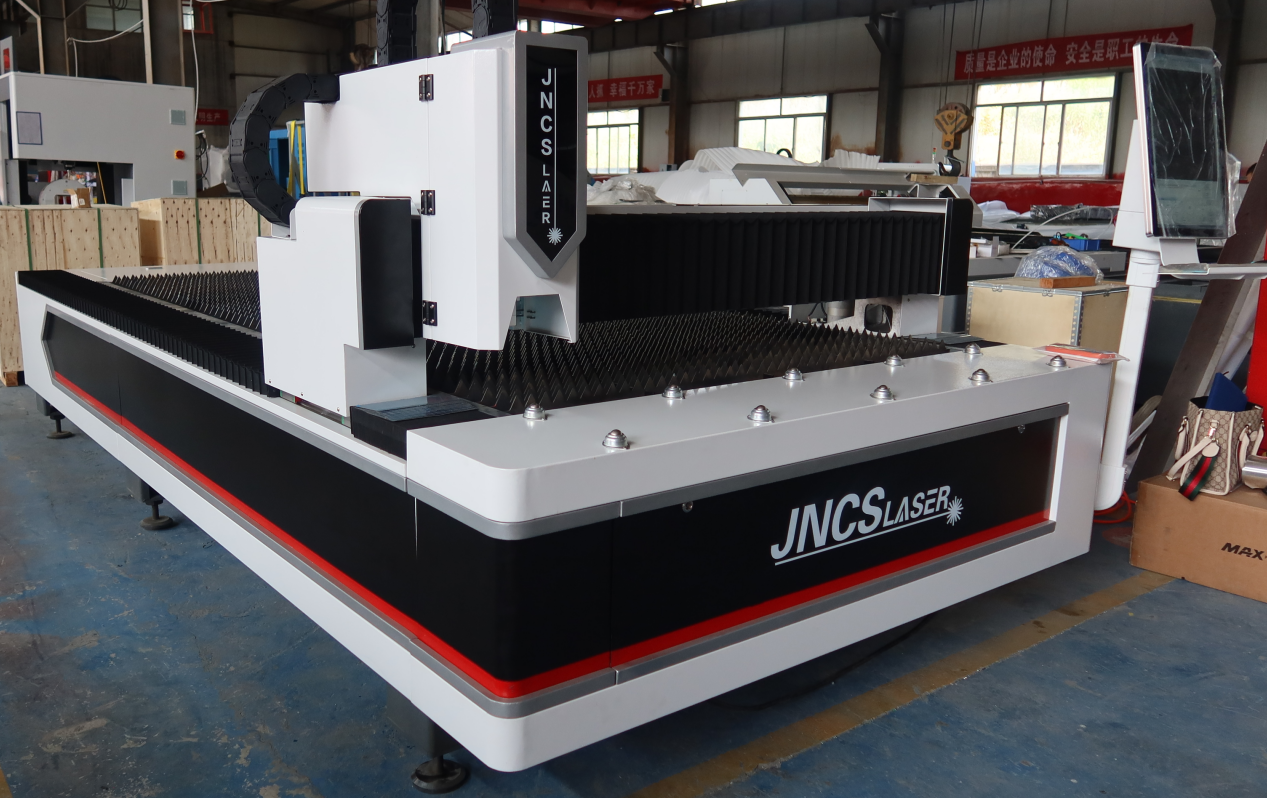 sheet metal fibe laser cutting machine