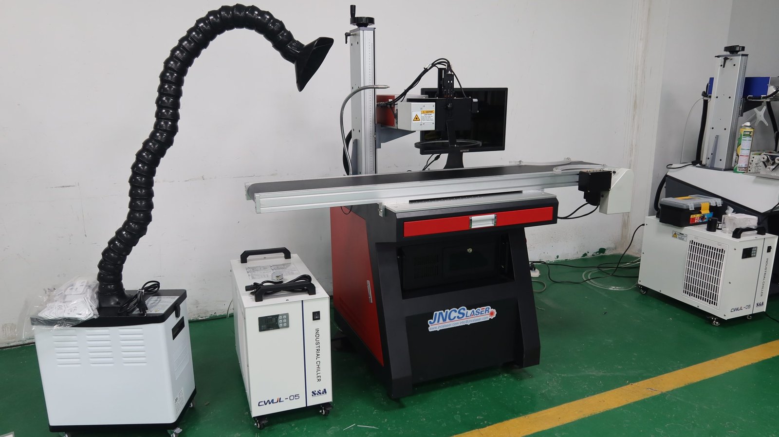 UV laser marking machine with CCD positioning system and conveyor belt batch marking