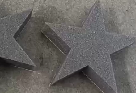 CNC oscillating knife cutting machines are used for cutting a variety of materials such as leather, fabric, cardboard, foam, and other soft materials.