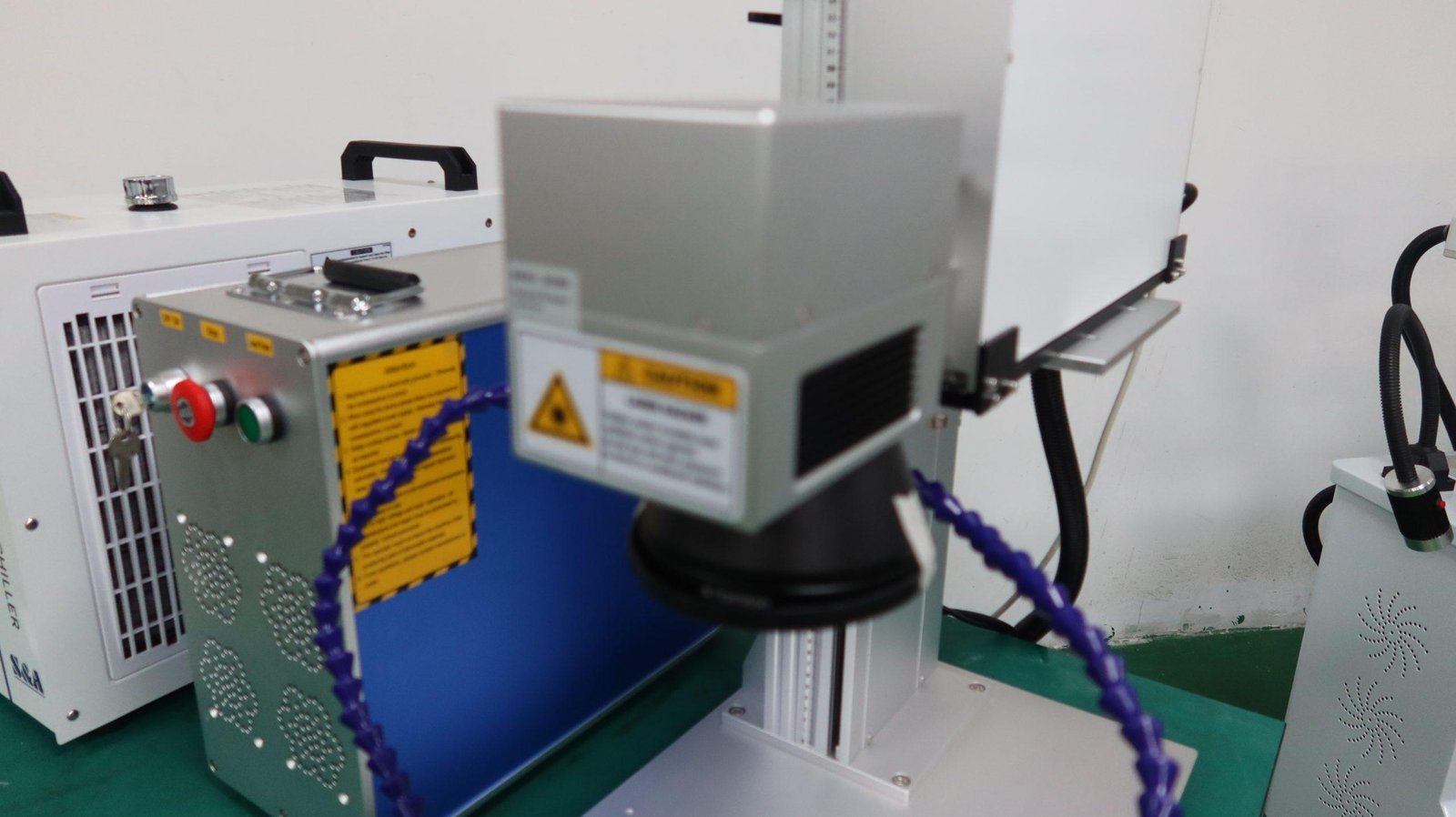 120w fiber laser glass drilling machine