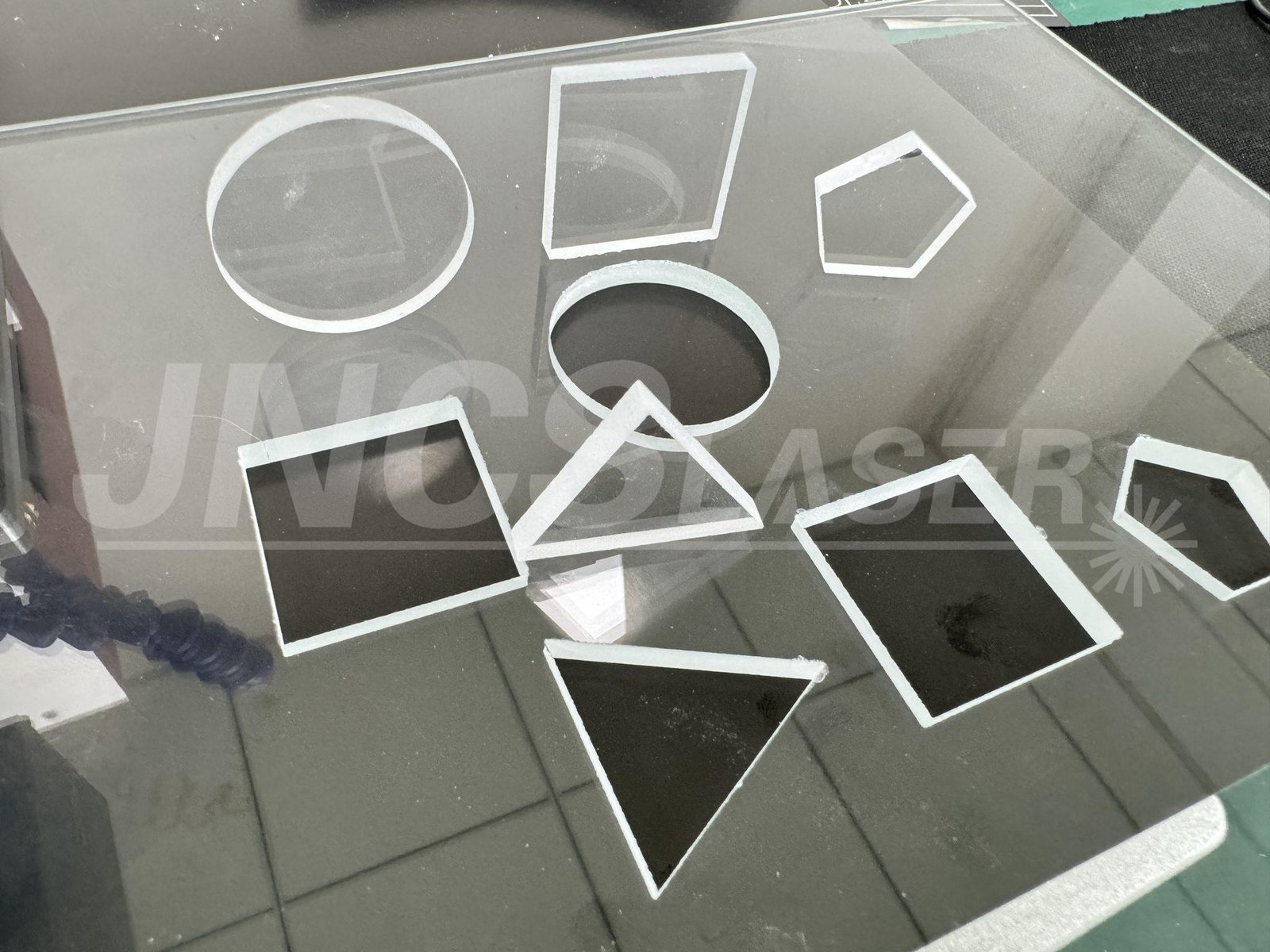 fiber laser glass drilling machine