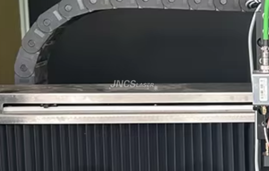 CS6060 600X600mm High Precision Fiber Laser Cutting Machine with Enclosure Cabinet