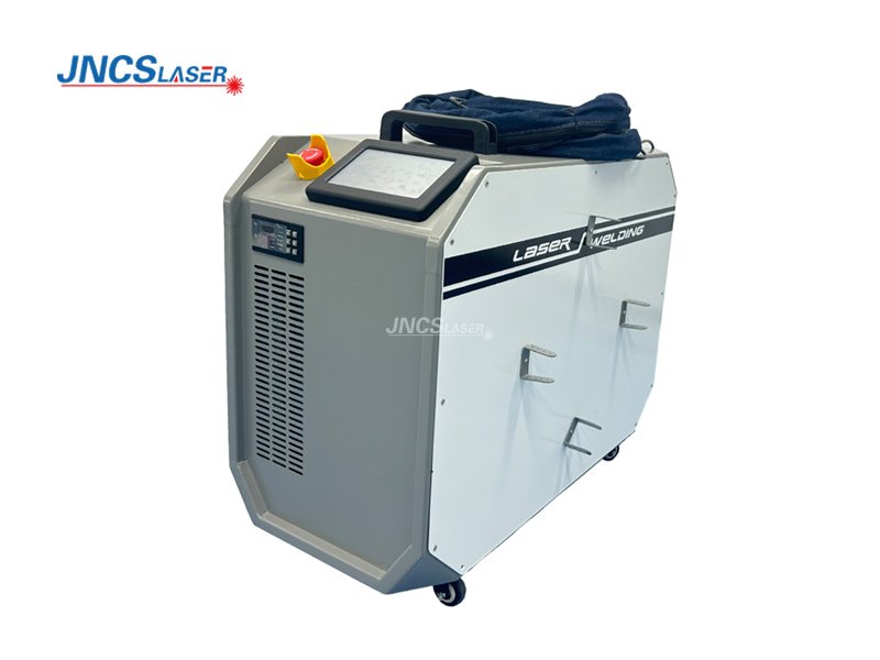 QCW150W Small Handheld Fiber Laser Welding Machine for Channel Letters Welding