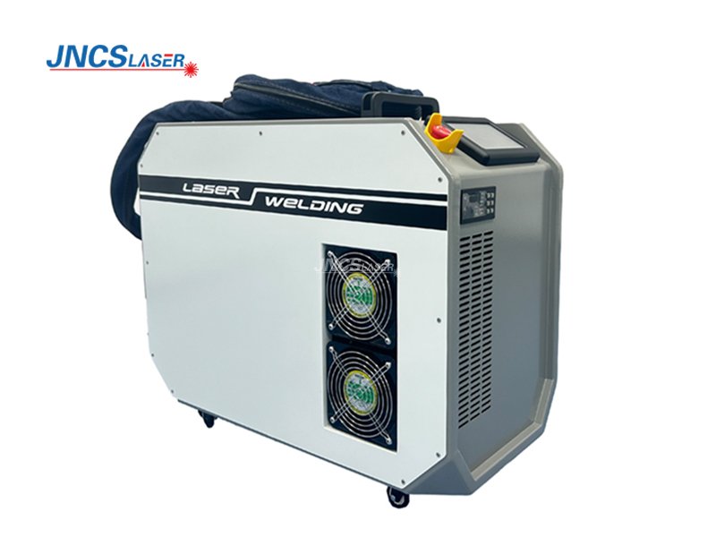 QCW150W Small Handheld Fiber Laser Welding Machine for Channel Letters Welding