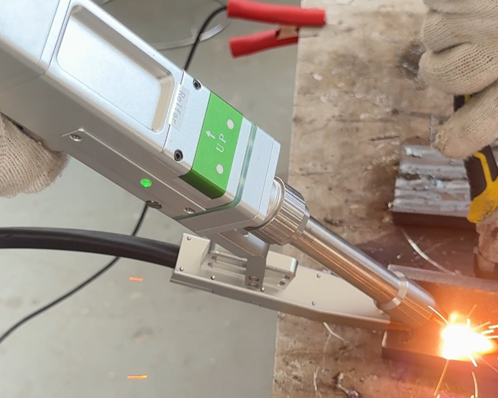 6kw handheld fiber laser welding machine